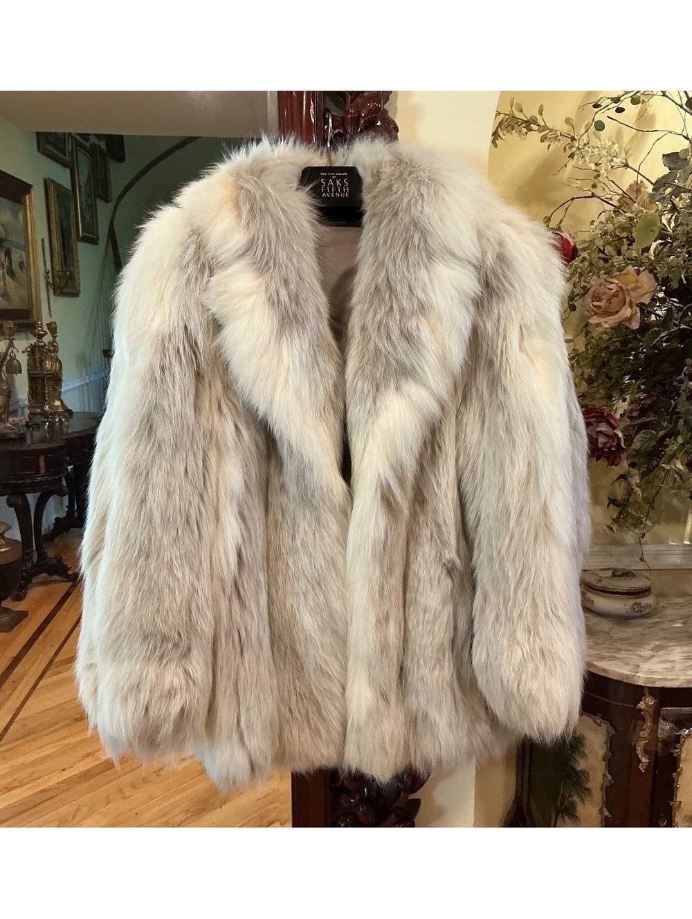 Beautiful Real Fox Fur Coat Size M
